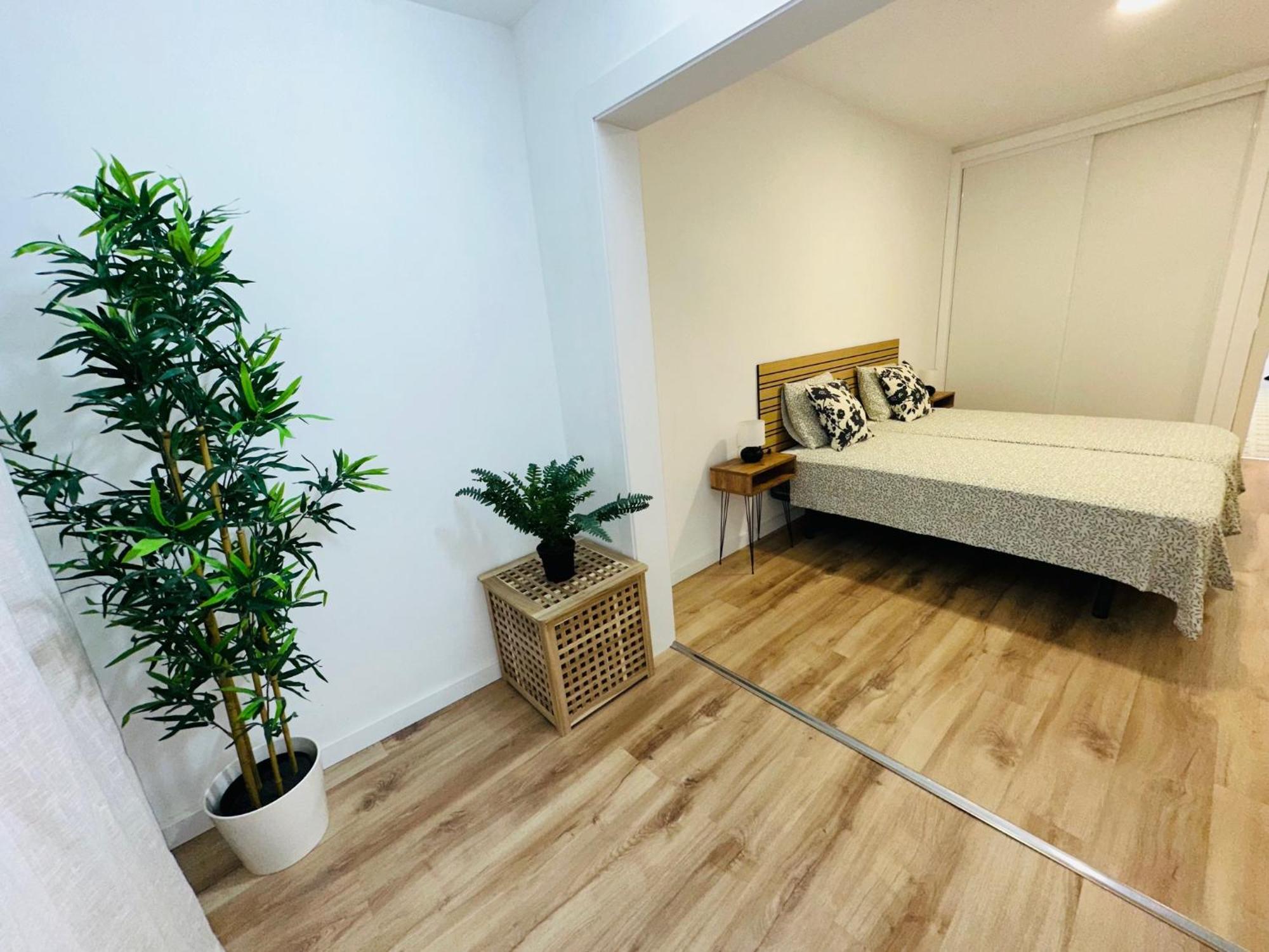 Flat Cristianos Square Apartment *